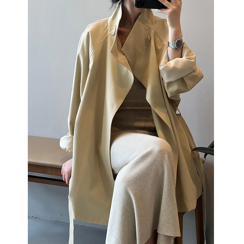 Milena | Trench con collo alto