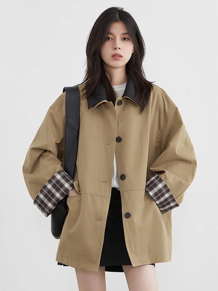 Zelinda | Button Jacket with Contrast Trim