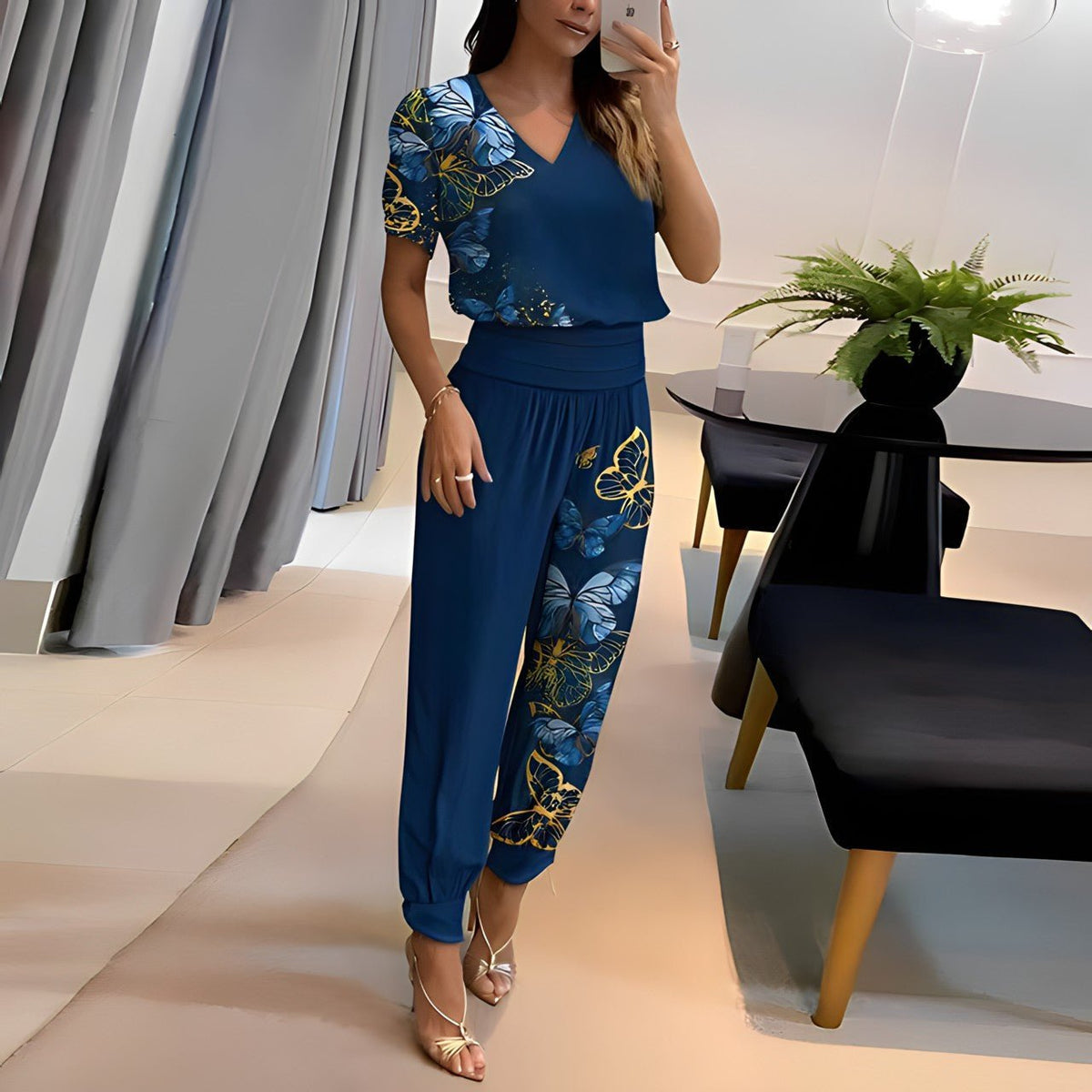 Alma | Two-Piece Matching Two Pieces Trendy Set with Top & Trousers