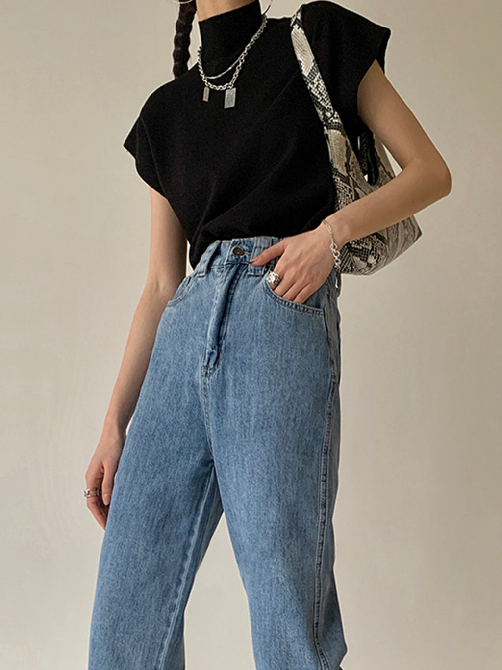 Delfina | Knit Vest with Turtleneck