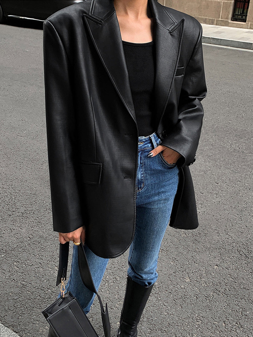Venera | Oversized Faux Leather Blazer with Lapel