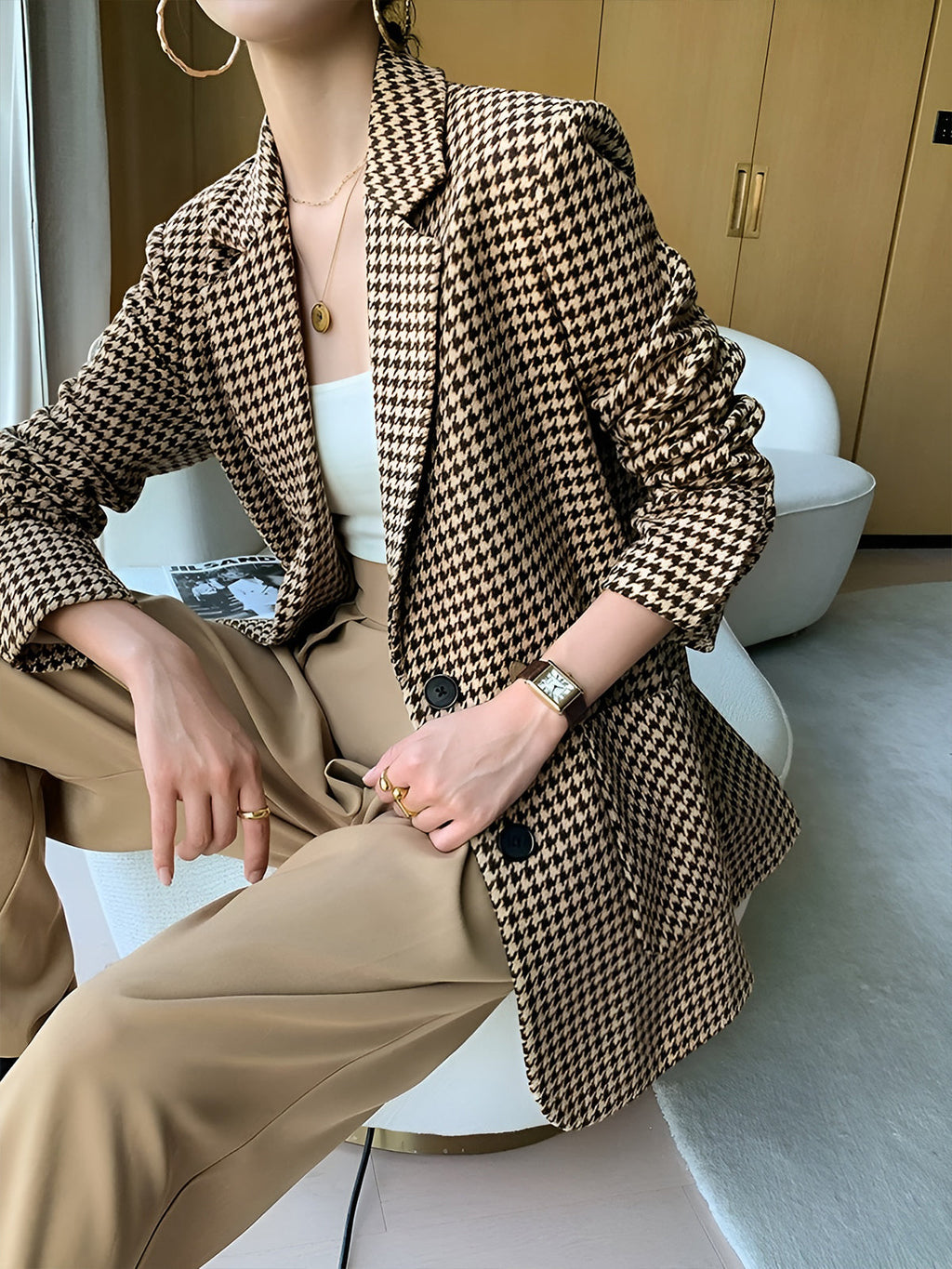 Tersilla | Houndstooth Blazer with Belt and Slit Hem