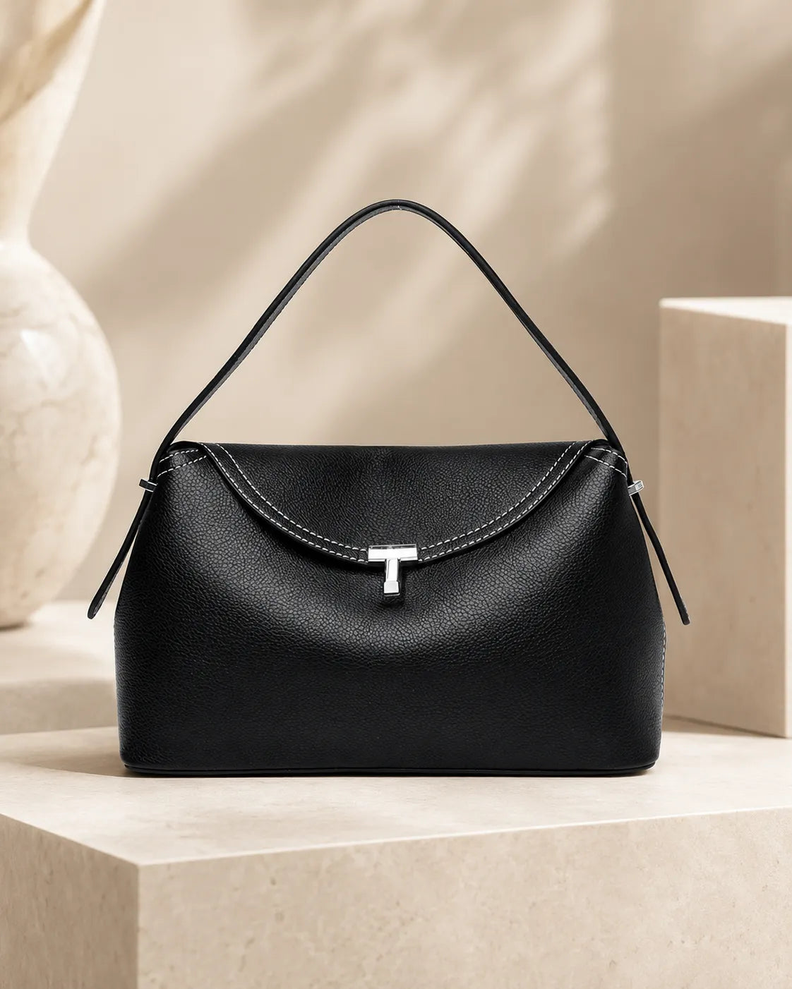 Valeria | Signature Shoulder Bag