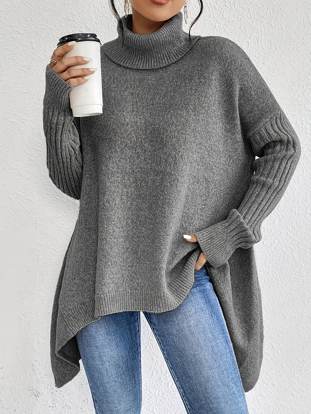 Stefania | Oversized in Cashmere Sweater with Turtleneck