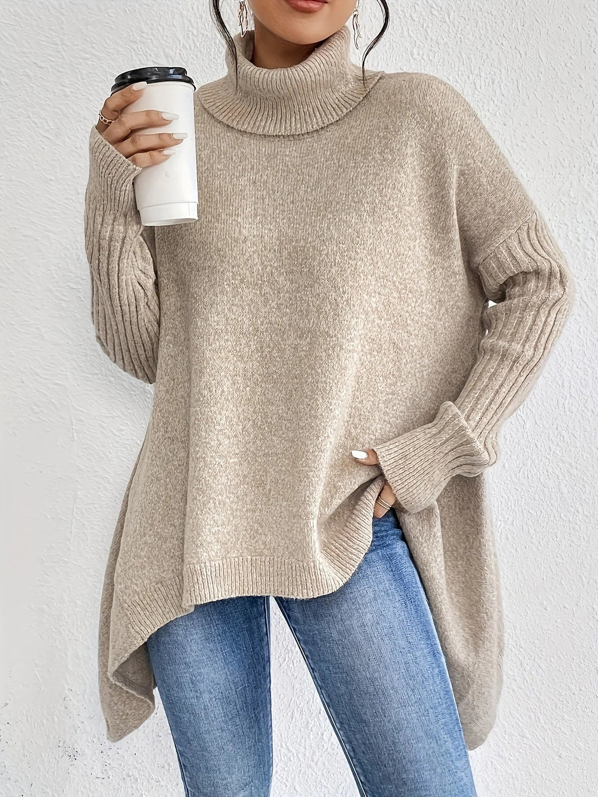 Stefania | Oversized in Cashmere Sweater with Turtleneck
