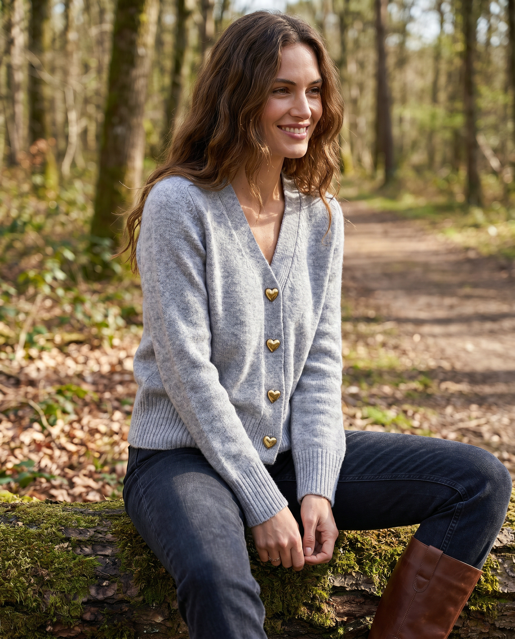 Concetta | Cardigan with V-Neck & Buttons in Soft Knit Top