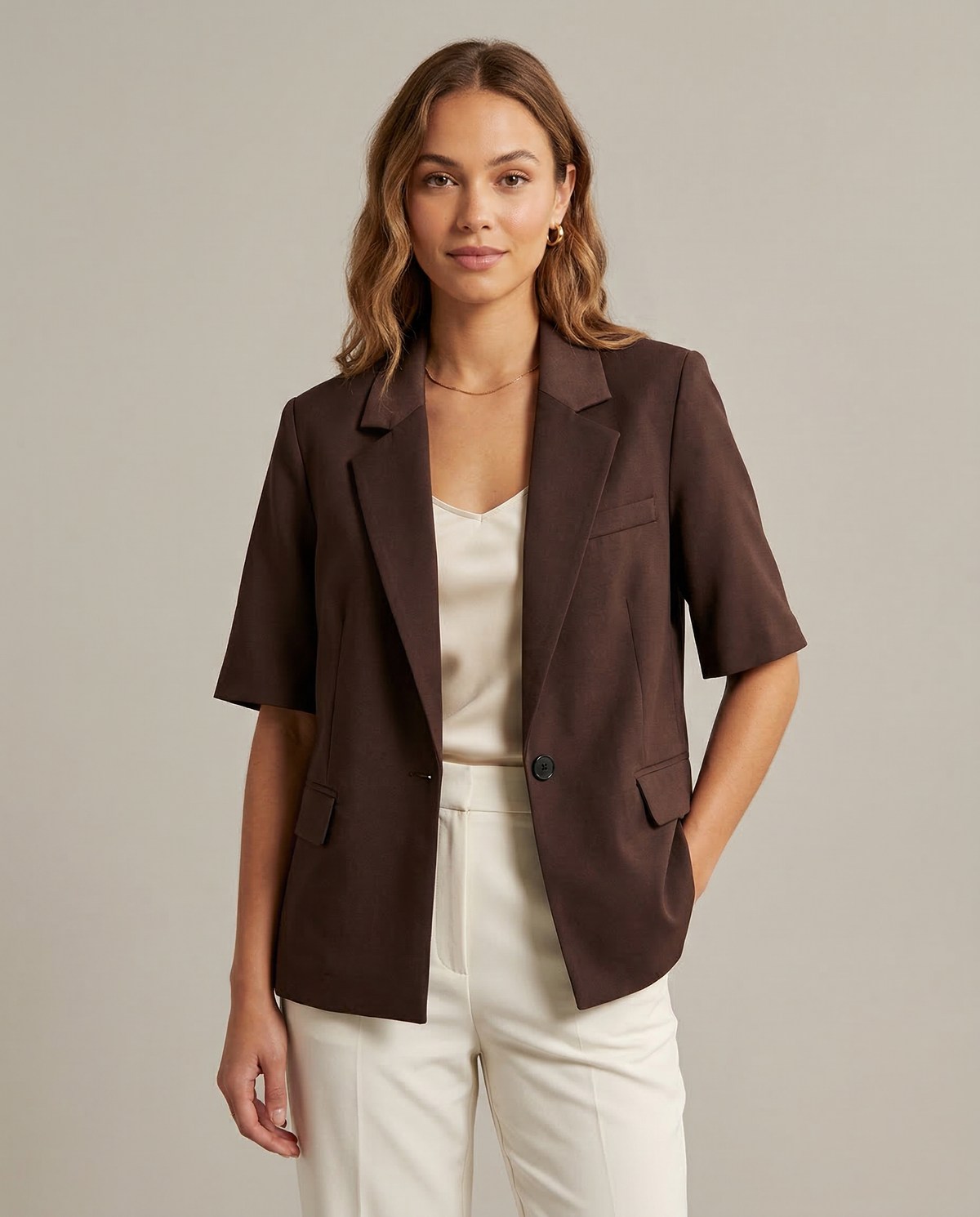 Tilde | Chic Blazer – Elegant Capo Essential Office with Short Sleeve