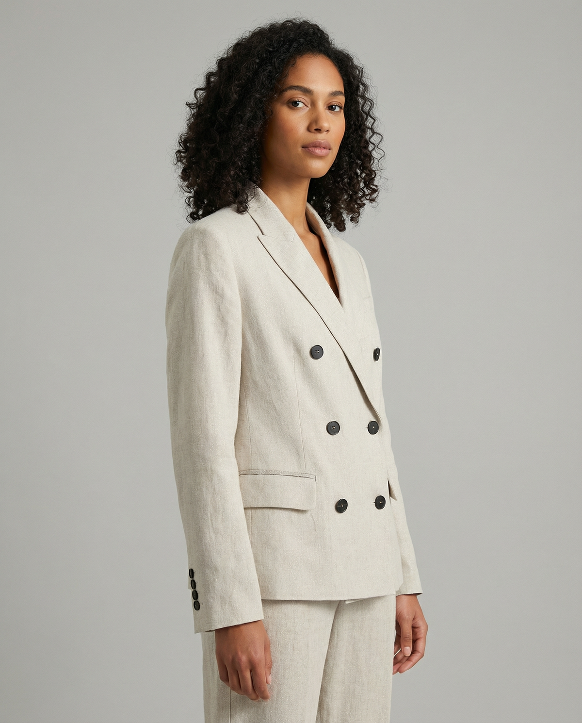 Nerina | Linen blazer jacket – chic and breathable summer outerwear