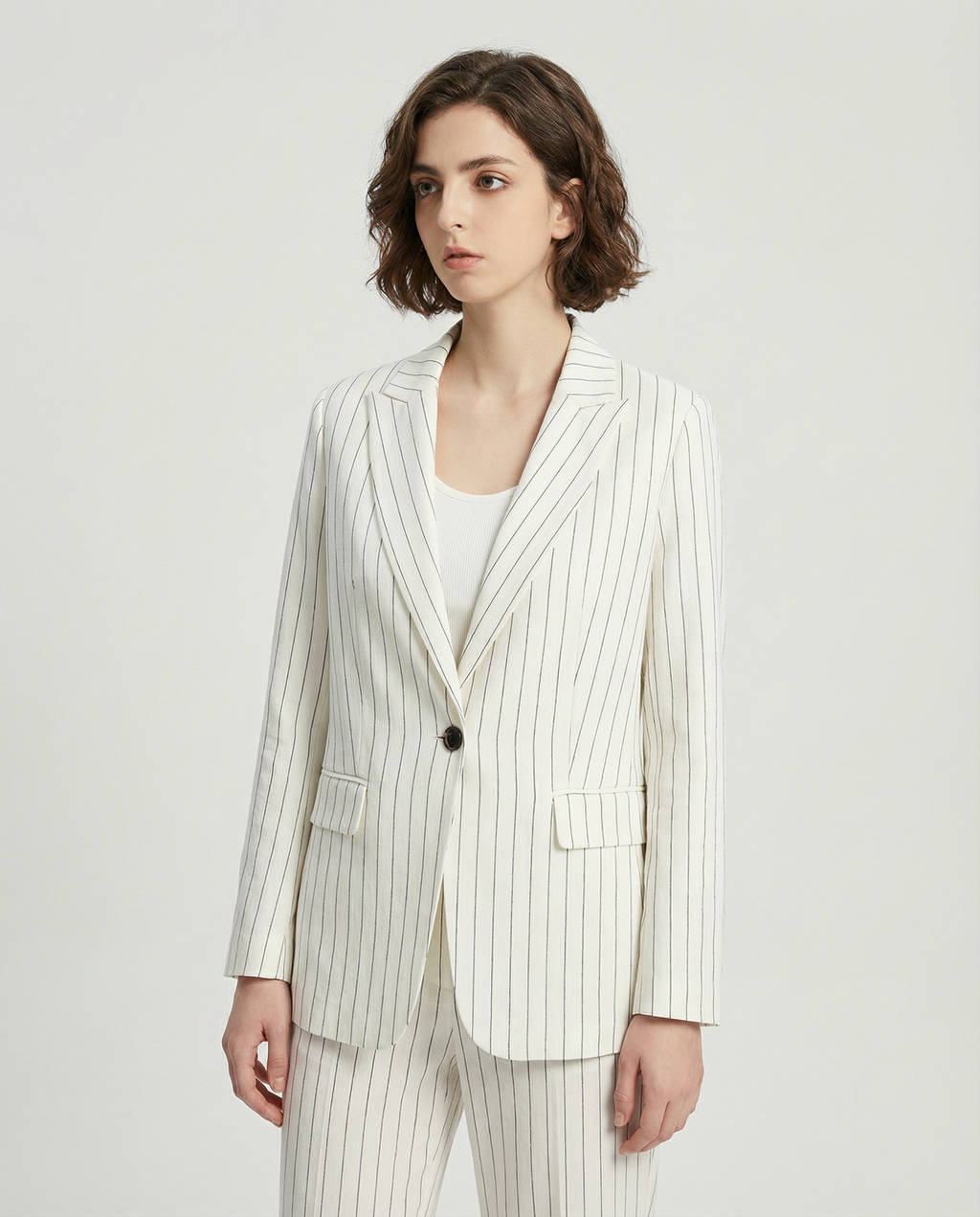 Dorotea | Completo blazer in lino – elegante design a righe per un look chic da ufficio