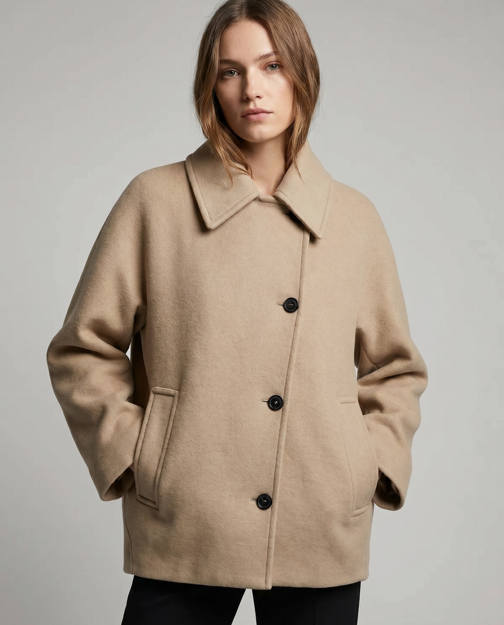 Venturina | Short Elegant Coat