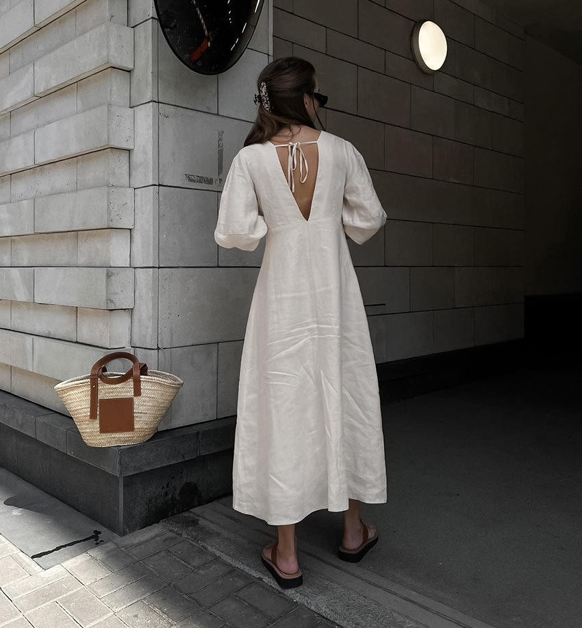 Amaranta | Linen & Cotton Dress with V-Neck & Open Back