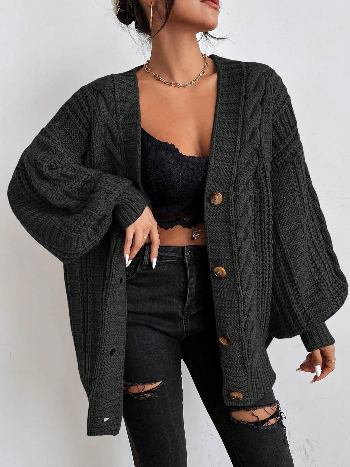 Alida | Oversized cable-knit cardigan