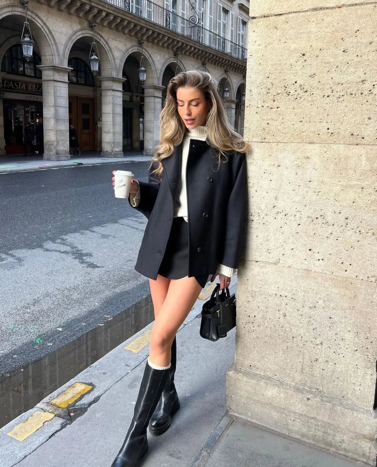 Venturina | Short Elegant Coat