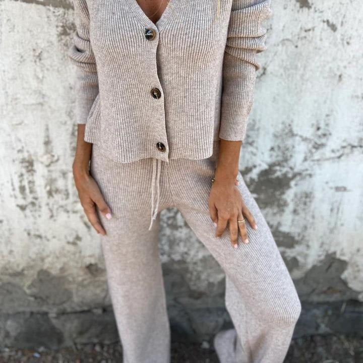 Lucrezia | Two-Piece Two Pieces Set with Knit Cardigan & Trousers with Wide-Leg