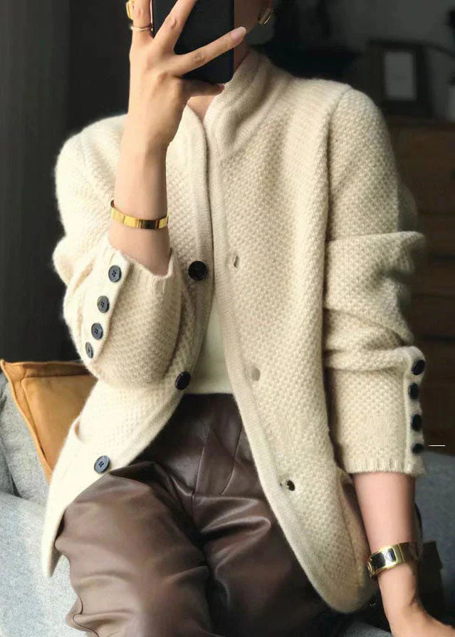 Iolanda | Luxurious Soft Knit Cardigan with Front Opening