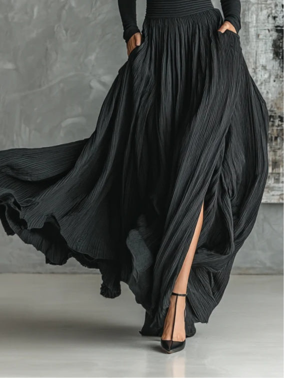 Roberta | Two-Piece Two Pieces Set with Top with Turtleneck Black & Midi Pleated Skirt