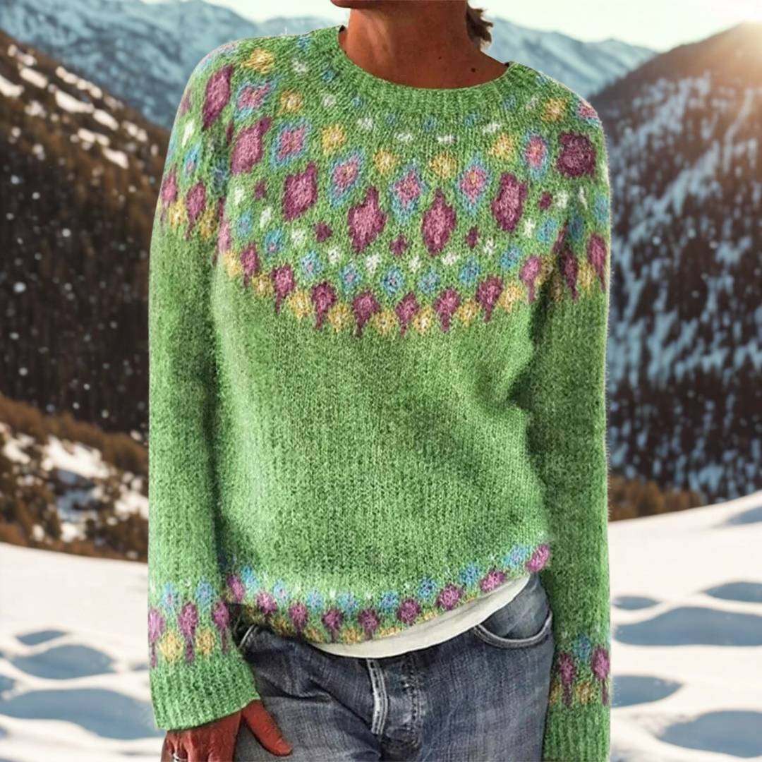 Brunilde | Thick knitted sweater with textured shoulders
