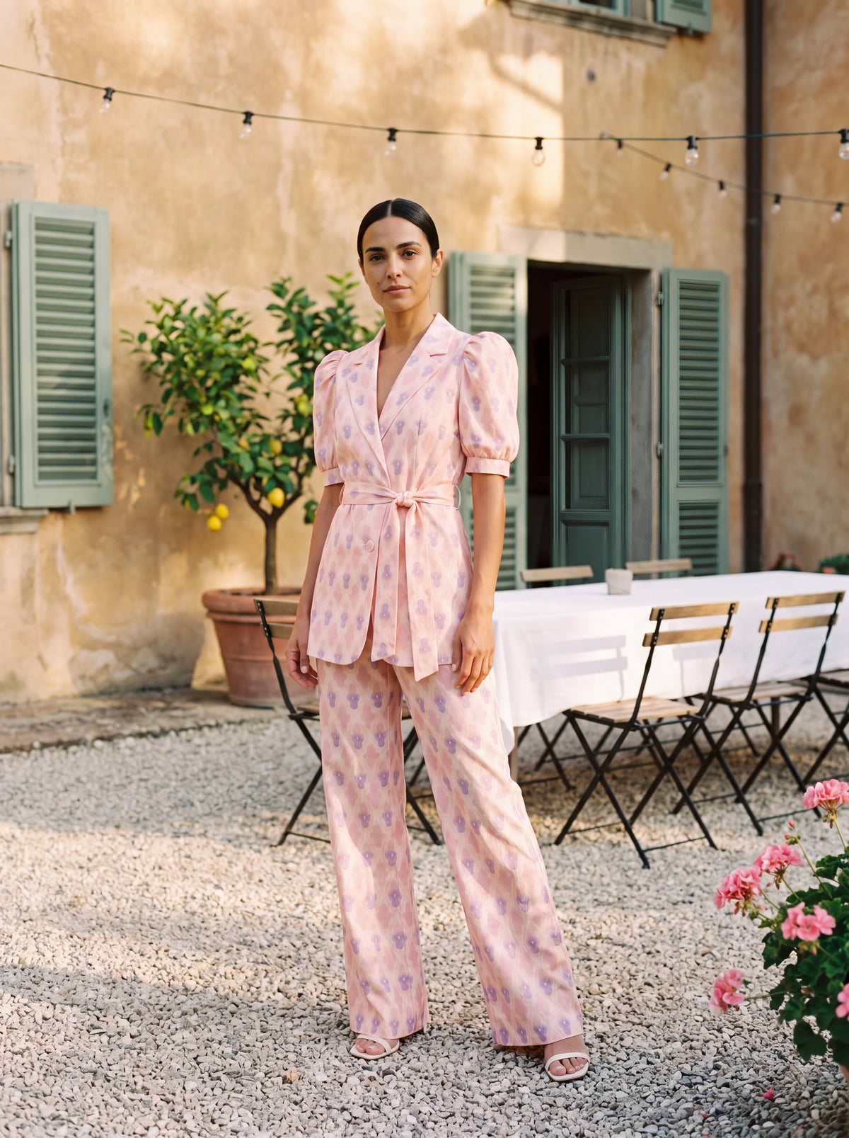 Light | Two-Piece Blazer Set & Trousers with Zampa Printed