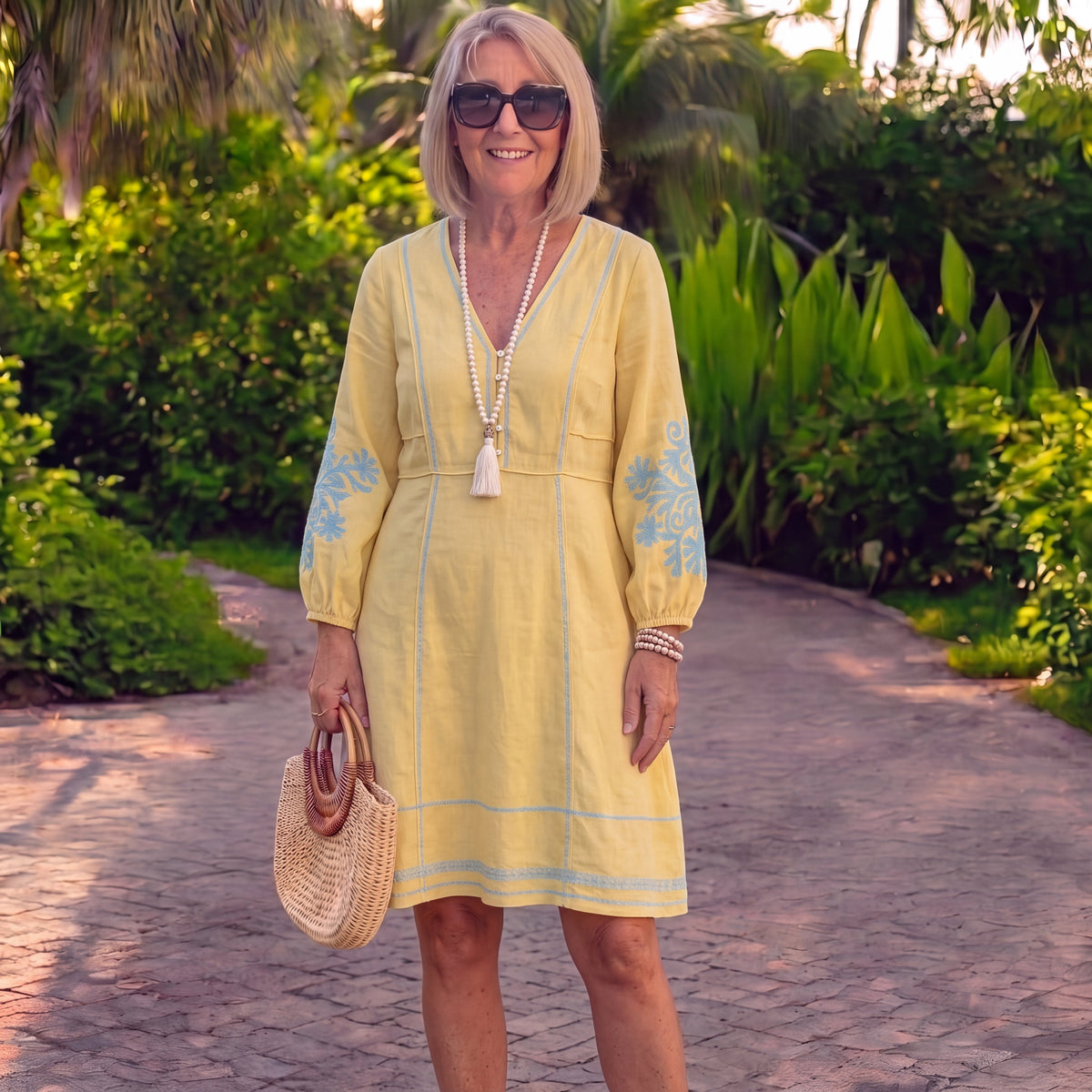 Marianna | Pure Linen Dress with V-Neck & High Waist