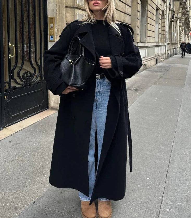 Laura | Double Coat-Breasted in Blend Wool