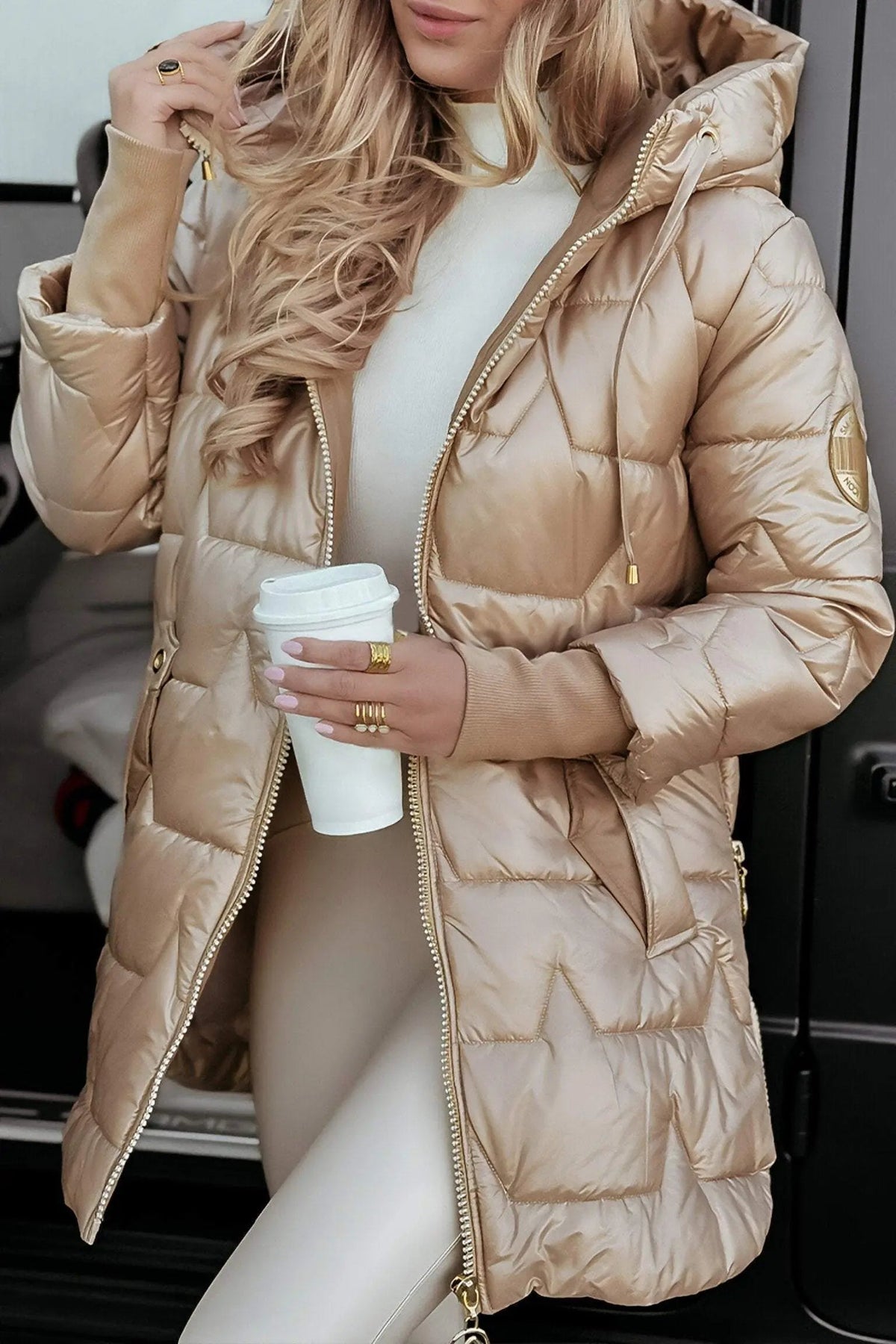 Sun | Glossy Hooded Puffer Coat