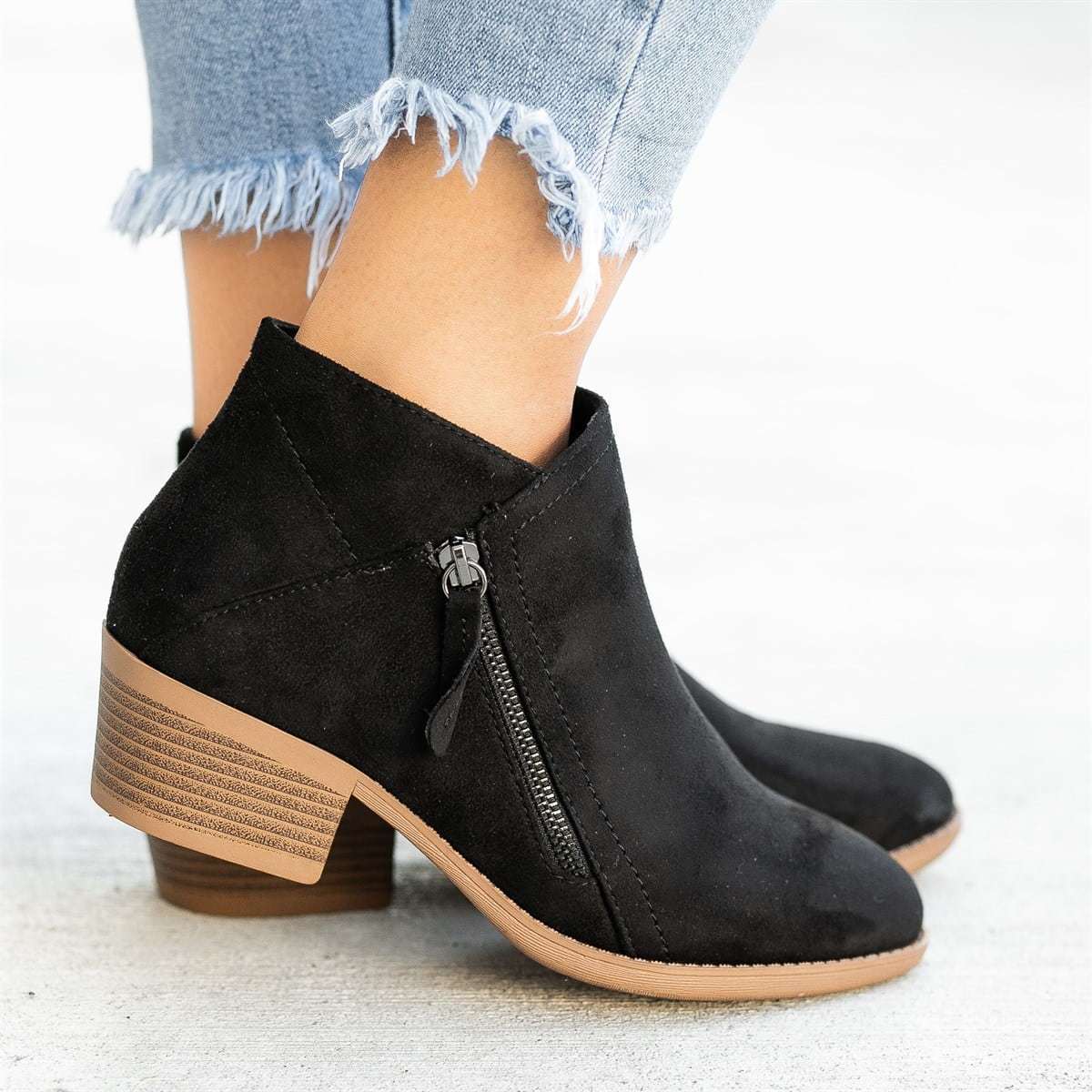 Cecilia | Suede Ankle Boots with Heel in Legno