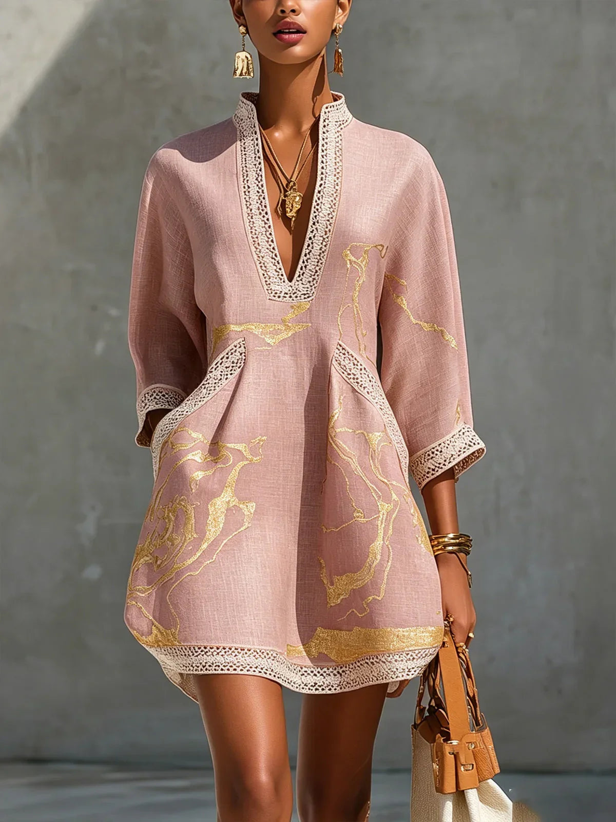 Donatella | Mini dress with gold marble print and crochet lace