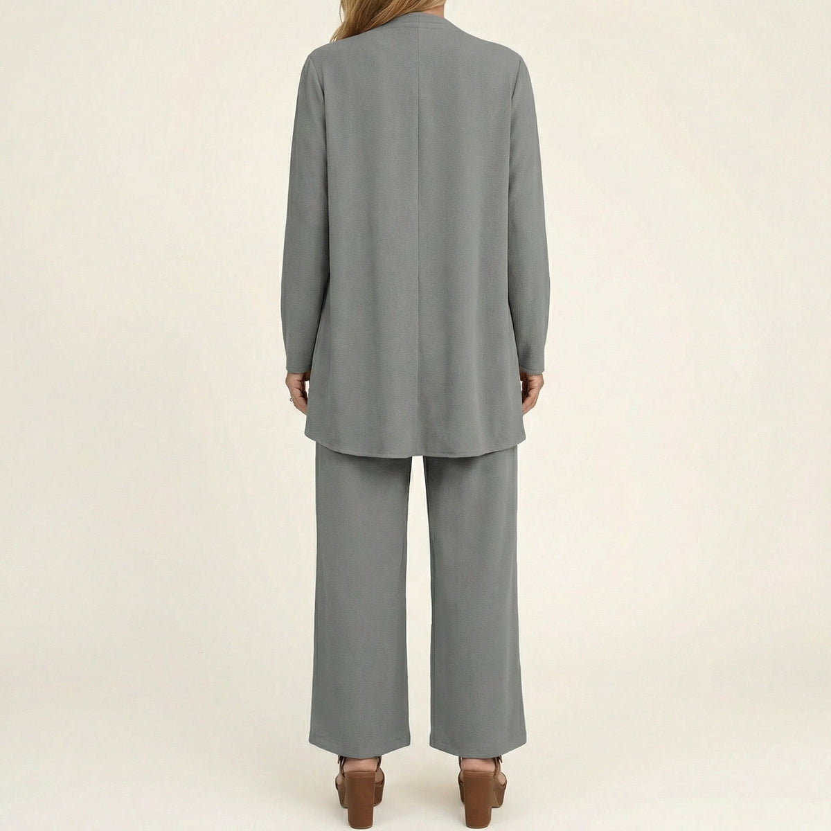 Vivienne | Completo tre pezzi minimalista
