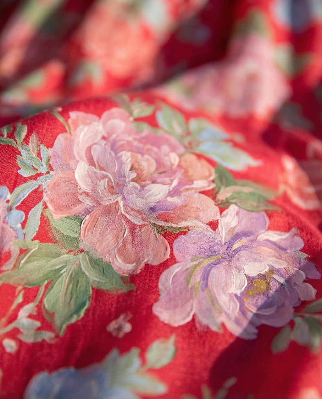 Miriam – Dress with Floral with V-Neck