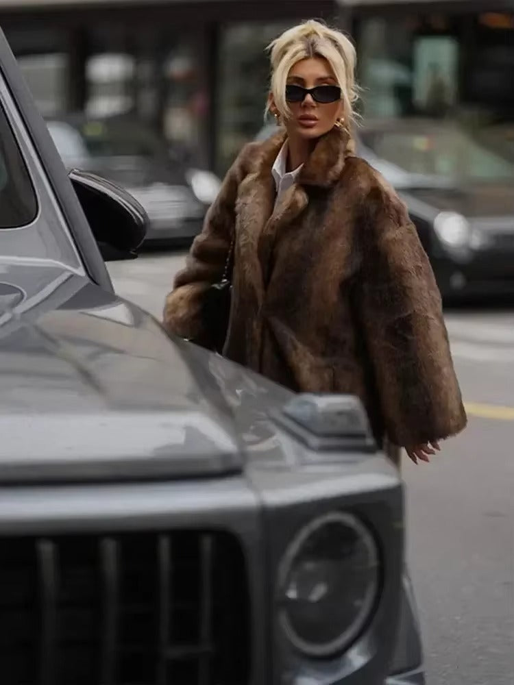 Giuliana | Long Winter in Faux Fur Coat