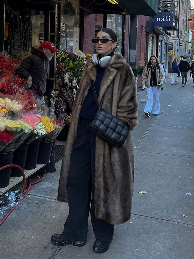 Giuliana | Long Winter in Faux Fur Coat