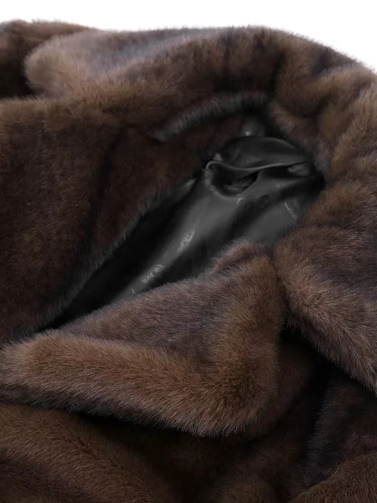 Giuliana | Long Winter in Faux Fur Coat