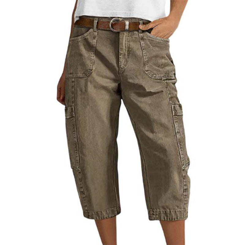 Pantaloni Capri cargo da donna in denim cachi – vista frontale con cintura