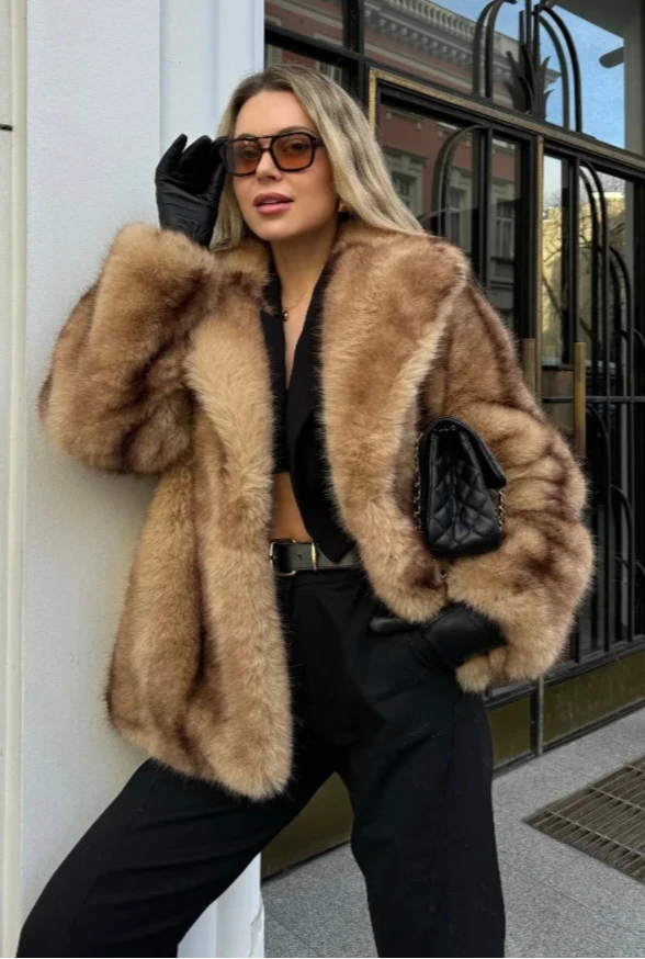 Isolina | Oversized in Faux Fur Brown Coat