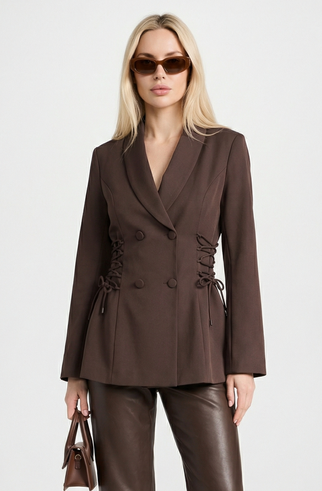 Lea | Tailored Brown Blazer with Fastening Laterale